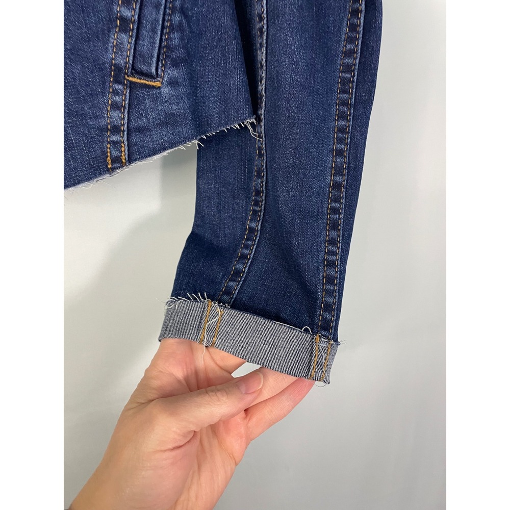 NWT Tahari Dark Wash Denim Cropped Jacket‎ Raw Hem Gold Buttons Size XS - Picture 2 of 11